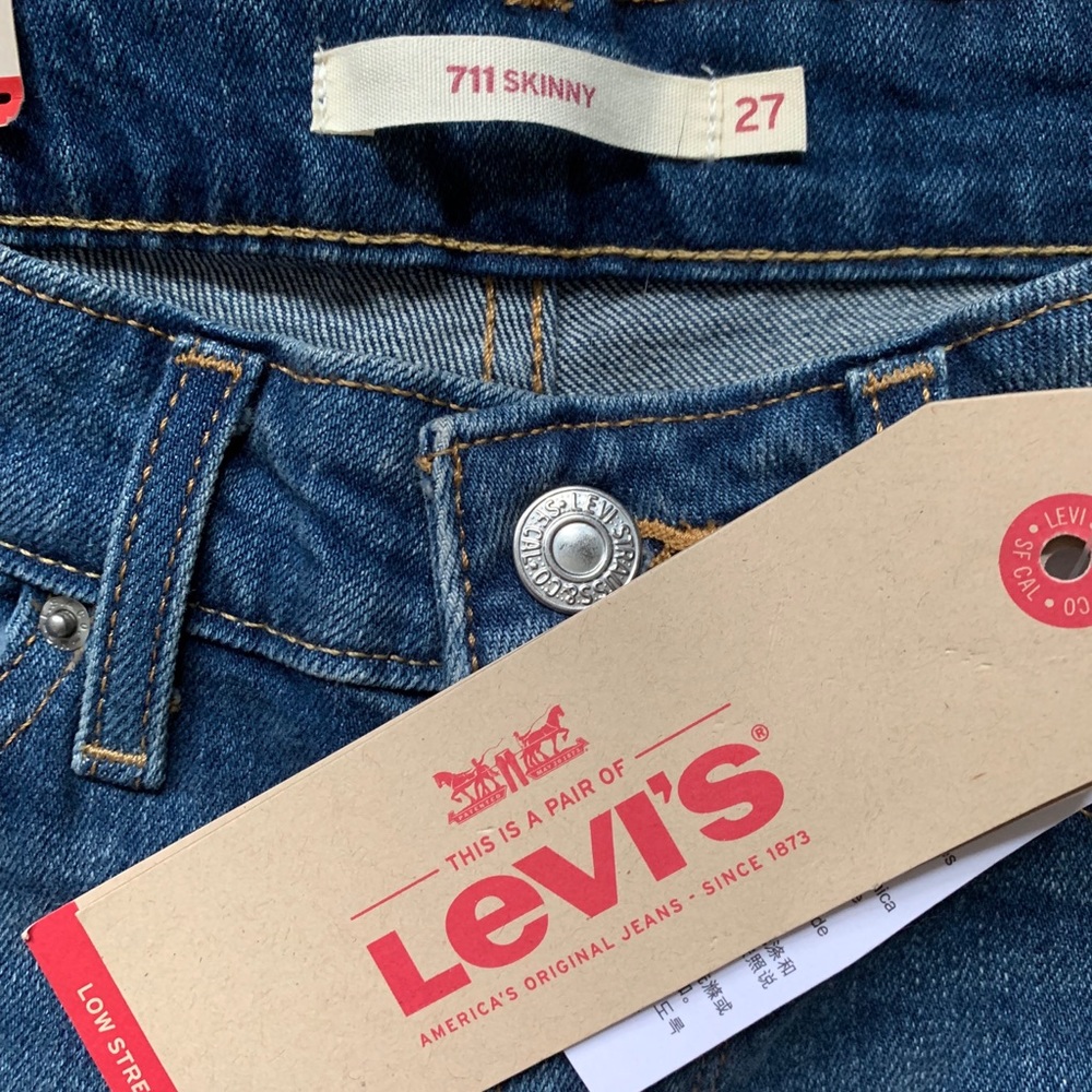 Levi Strauss 711 Skinny Jeans - Picture 4 of 4